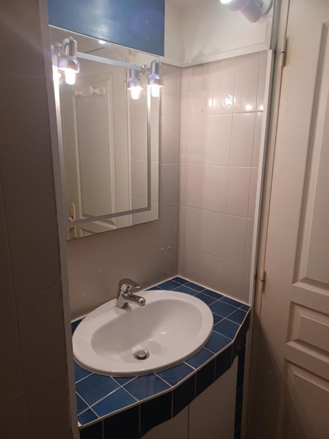 Juste A Cote De La Plage, Wifi Apartment Port-la-Nouvelle Luaran gambar