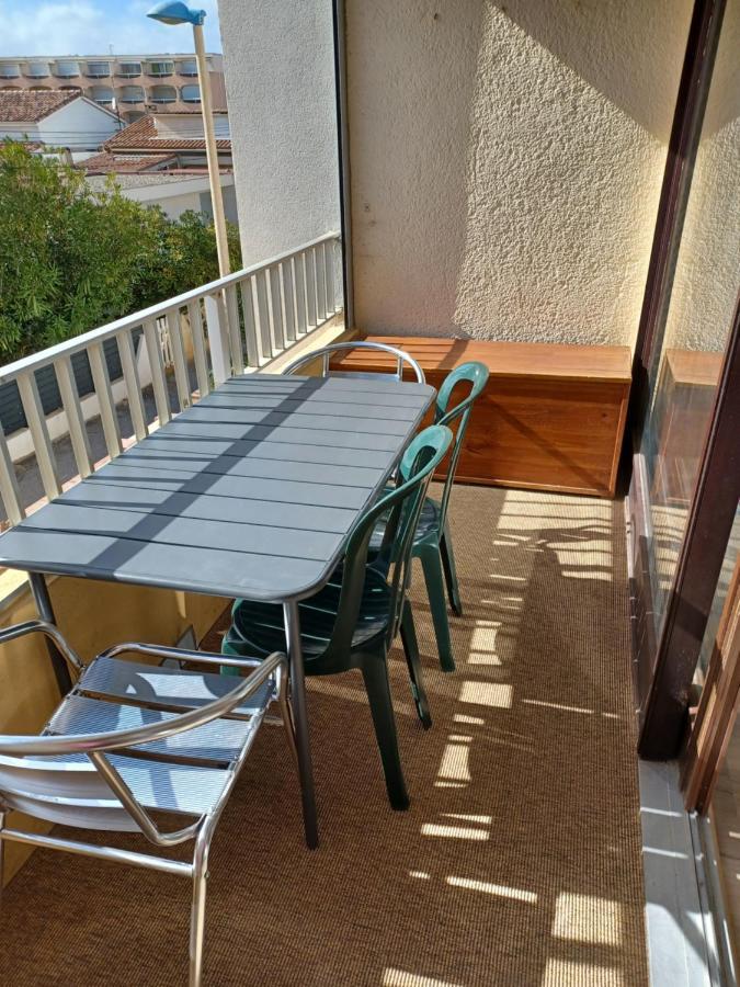 Juste A Cote De La Plage, Wifi Apartment Port-la-Nouvelle Luaran gambar