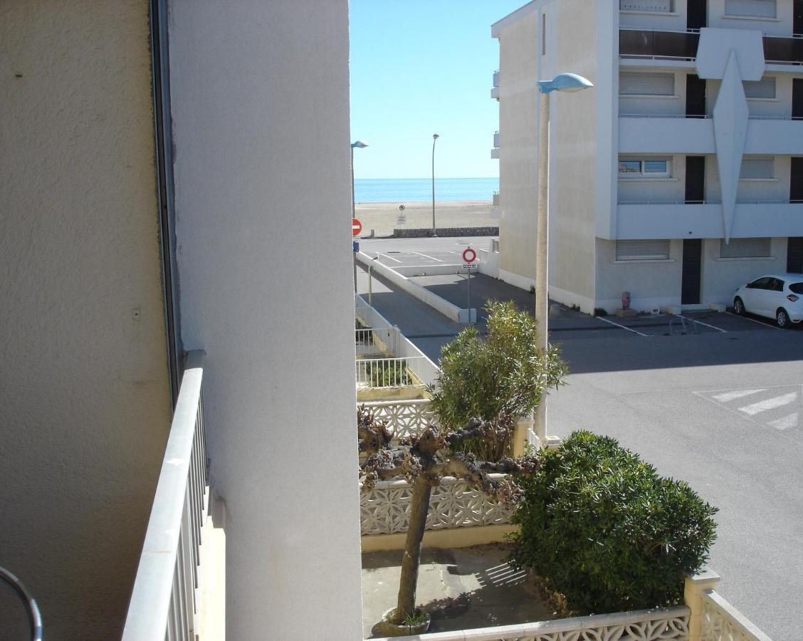Juste A Cote De La Plage, Wifi Apartment Port-la-Nouvelle Luaran gambar