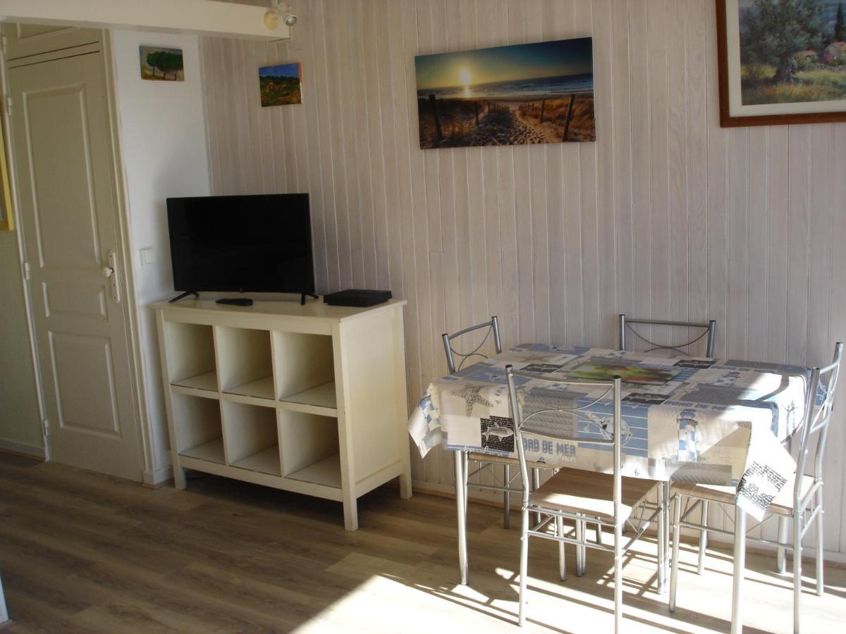 Juste A Cote De La Plage, Wifi Apartment Port-la-Nouvelle Luaran gambar
